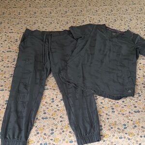 Healing Hands Gray camo Jogger scrub set